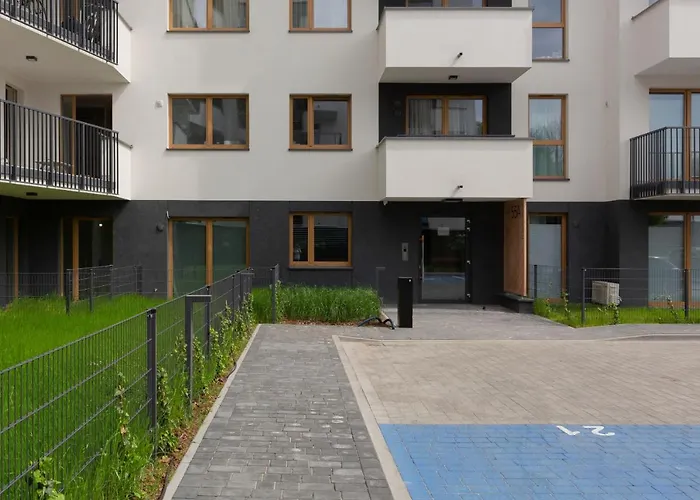 Ochota Lopuszanska By Arrenda Szálloda