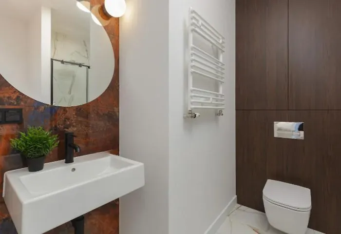 Szálloda Ochota Lopuszanska By Arrenda Varsó