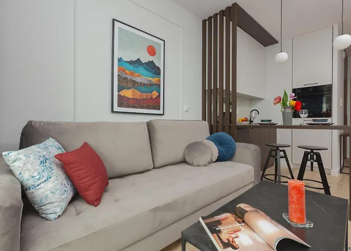 Ochota Lopuszanska By Arrenda Varsó