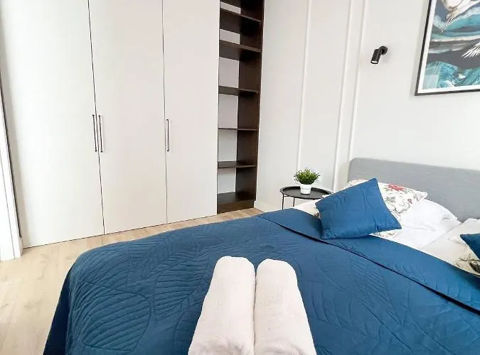 Ochota Lopuszanska By Arrenda Szálloda